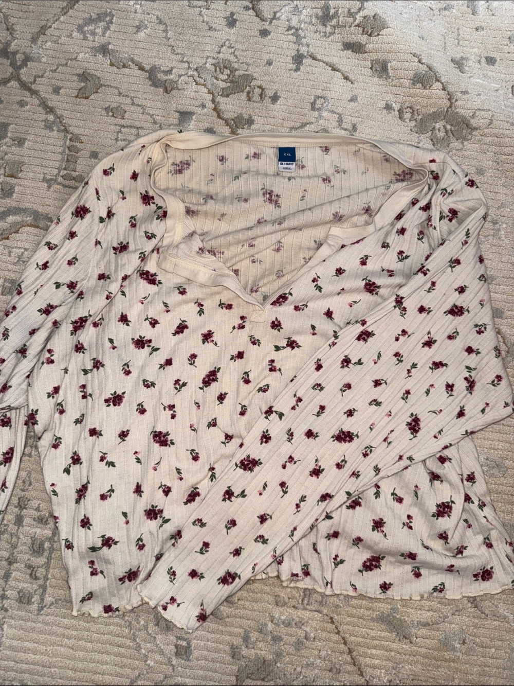 Old Navy Ditsy Floral Ribbed Pajama Set - Picture 4 of 7